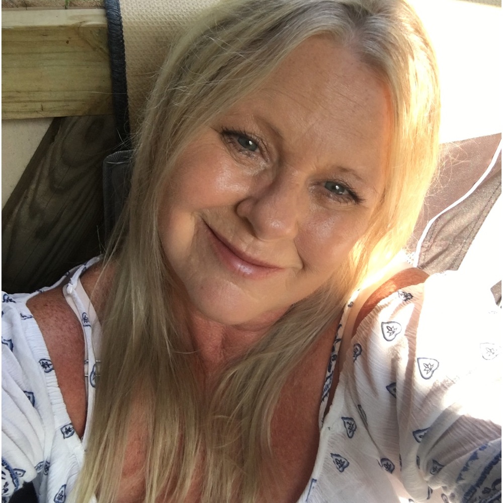 Meet your Posher, Pamela